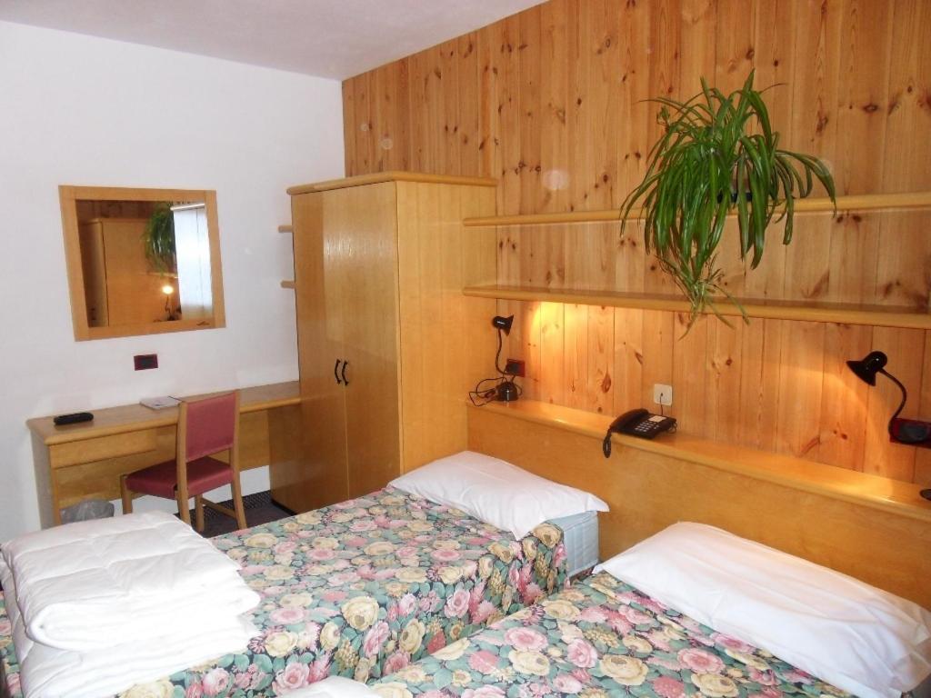 Hotel Santa Caterina Santa Caterina Valfurva Zewnętrze zdjęcie