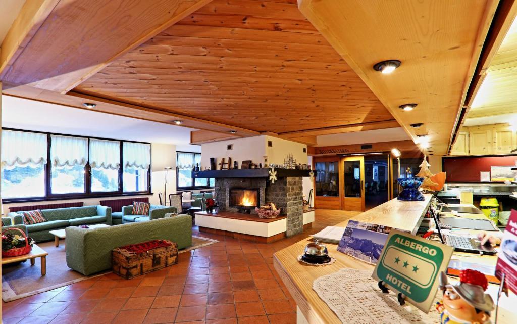 Hotel Santa Caterina Santa Caterina Valfurva Zewnętrze zdjęcie